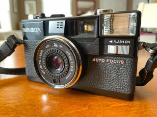 Vintage Camera Minolta Hi - Matic Af2.  Film Camera Minolta.  Viewfinder Camera.