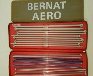 Vintage Bernat - Aero Kitting Needles In Case & But 3 Pairs Are Boye - Plastic/alum