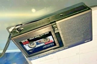 Vintage Aiwa Tp - M9 Micro Cassette Voice Recorder Handheld W/original Case