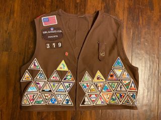Vintage Girl Scout Brownie Vest Loaded W/badges Patches Gsa Ouachita 319
