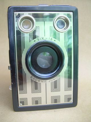 Vintage Kodak ‘six - 16 Brownie Junior’ (deco F’plate) Box Camera