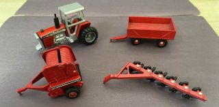 Vintage Ertl Ih International Harvester Tractor 2400 Baler Plow Wagon 1/64
