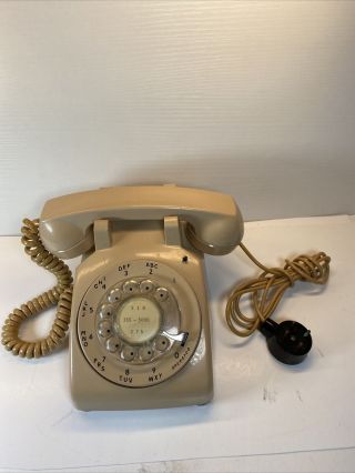 Vintage Stromberg Carlson Beige Rotary Dial Desk Telephone With Unique Plug