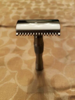 Wolfman Stainless Steel Wr1 Open Comb Oc Safety Razor With Titanium Wrh7 Handle