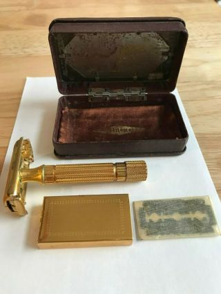 Vintage 1948 - 47 Gillette Aristocrat Razor With Gold Blade Bank And Case