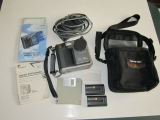 Vintage Sony Mavica Digital Camera - Mvc - Fd7 With Accessories