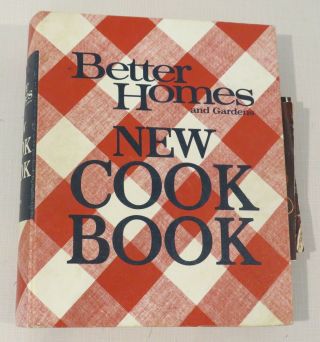 Better Homes And Gardens Cook Book 1968,  Vintage Recipes,  5 - Ring Binder