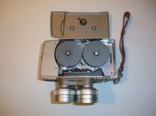 Vintage 1950 ' s Bell & Howell 252 Vintage 8mm Movie Camera 2