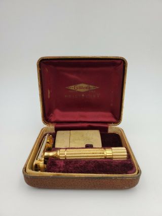 Vintage Razor - - Gillette Aristocrat Gold Tone {1946 - 47} With Case