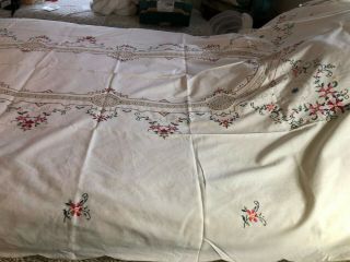 Vintage 67 " X100 " White Tablecloth With Embroidered Florals And Lace Insert