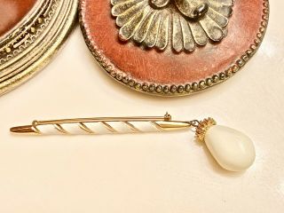 Cathe Vintage Signed Gold Tone And White Brooch With Dangle Capped Nugget
