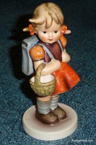 Goebel Hummel " School Girl " Figurine 81/0 Tmk6 Vintage Collectible Great Gift