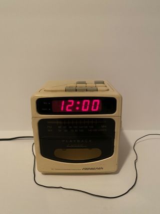 Vintage 80’s Soundesign Model 3833 Am Fm Cassette Player Alarm Clock