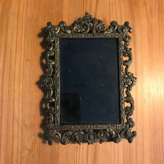 5 " X 3 " Vintage Brass Table Desk Top Frame Made In Italy For 2.  5 " X 3.  5 " Photo