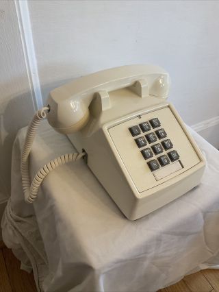 Vintage White Southwestern Bell Freedom Phone Model No.  Fc155 Push Button