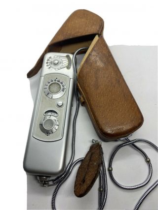 Vintage Minox Wetzlar Mini Spy Camera Complan 1:3.  5 F=15mm Case & Chain Germany