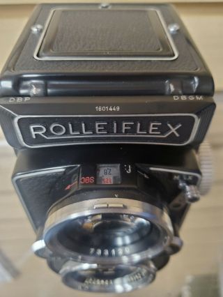 Vintage 1950 ' s Rolleiflex 2.  8D Camera with Carl Zeiss Planar 1:2.  8 f - 80mm 4