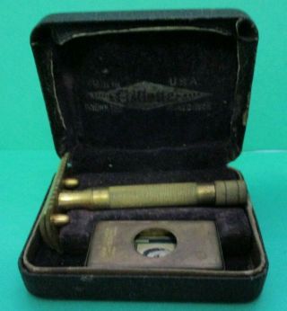 Vintage Gillette Travel Safety Razor Set & 1 Blade Pack Blue Blade