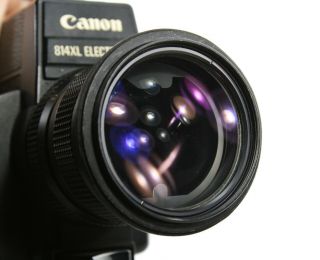 Canon 814 XL Electronic 8mm Movie Camera 7.  5 - 60mm f1.  4 2