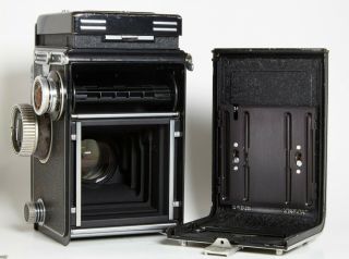 Rolleiflex Twin Lens TLR Schneider - Kreuznach Xenotar 2.  8 80mm Synchro Compur 3