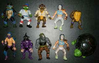 Tmnt Vintage Teenage Mutant Ninja Turtles (8 Action Figures,  Small Playset)