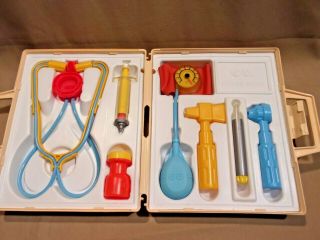 Vintage 1977 Fisher Price Medical Doctor/nurse Kit - Complete,  Very