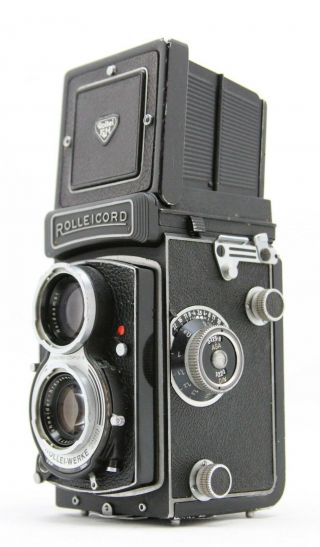 Rollei Rolleicord Vb,  6x6 Waist Level camera,  lens Schneider Xenar 1:3,  5/75 2