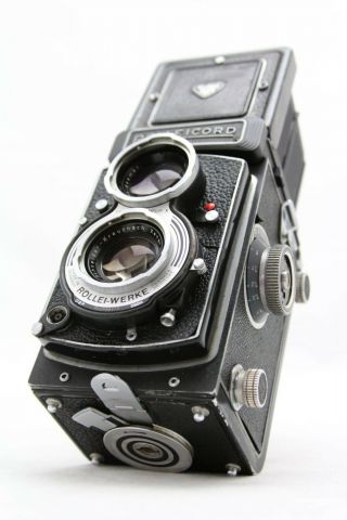 Rollei Rolleicord Vb,  6x6 Waist Level camera,  lens Schneider Xenar 1:3,  5/75 5