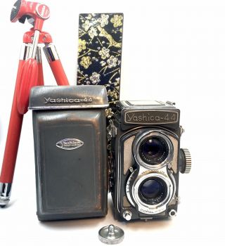 [exc5 In Case] Yashica 44 Tlr Camera With Yashikor F/3.  5 60mm From Japan