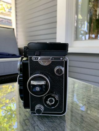 Rolleiflex Model - 3.  5F Type 2 Roll Film Camera Carl Zeiss Planar 1:3.  5 f75mm Lens 3
