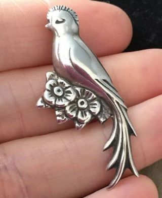 Vintage Jewellery Fabulous Silver Art Deco Crested Bird Brooch With Flowers