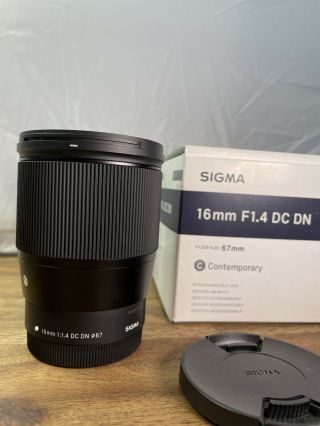 Sigma 16mm 1.  4 Canon Ef - M