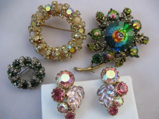 Vintage Weiss Group Signed Margarita Rhinestone Flower Brooch & Clip Earrings