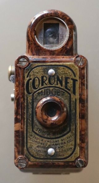 12/15 Coronet Midget 16mm Subminiature Midget Camera Marbleized Brown,