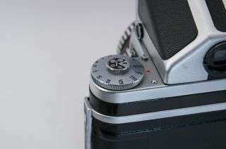 Pentacon Six 6 TL Film Camera 66507 w/ Carl Zeiss f2.  8/80mm lens,  case,  EX TEST 6