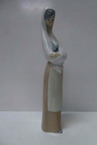 Vintage Nao Lladro Pottery Statue Girl Holding Rabbit Porcelain Figurine