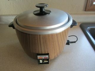 Vintage Sanyo Electric Cooker 10 Cup Wood Grain Color