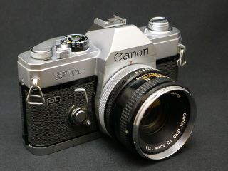 Canon FTb 35mm SLR Film Camera with 50mm f/1.  8 Lens,  Ready to Use 2