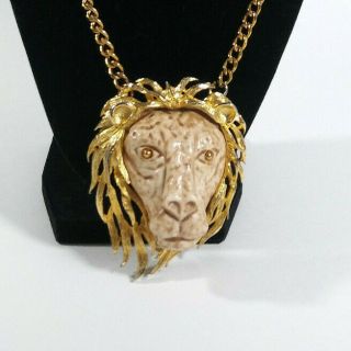 Vintage 1960s - 70s Signed L Razza Lion Head Retro Pendant Necklace Zodiac " Leo "