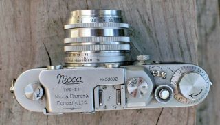 Nicca Type IIIS 35mm Camera with 50mm f1.  8 Canon Lens,  lens cap and Case 2