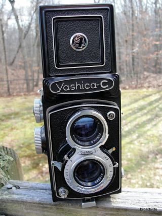 Yashica C Tlr Medium Format Film Camera W/ Case
