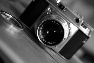 voigtlander prominent camera with 50/3.  5 Color Skopar Lens Case 2