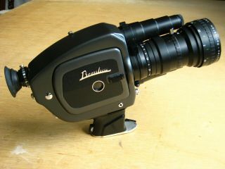 Beaulieu 4008ZMll 8MM Camera w/Schneider 6 - 66MM f/1.  8 Lens,  Hood,  Cap 4