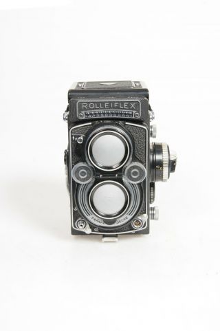 Rollei Rolleiflex 3.  5F TLR Camera w/75mm f3.  5 Zeiss Planar Lens 467 4