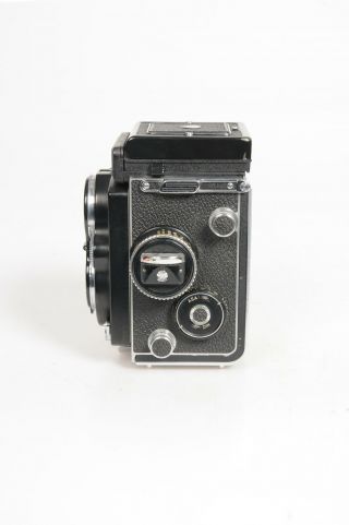 Rollei Rolleiflex 3.  5F TLR Camera w/75mm f3.  5 Zeiss Planar Lens 467 5