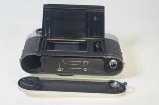 Leica M2 RF film camera body (KOOHE/10308) with body cap 5