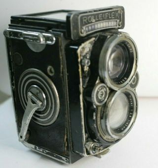 Rollei Rolleiflex 2.  8 F w Carl Zeiss Planar 80mm F2,  8 Lens 3