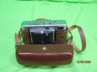 Voigtlander Vitessa Rengefinder Camera W/ultron 50mm F2 & Leather Case (9c)