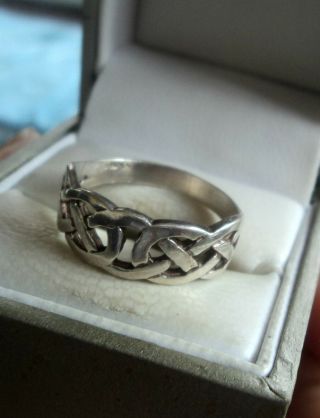 Attractive Vintage Silver Celtic Weave Band / Ring c.  1960s - size P 3