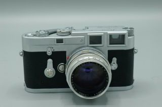 Vintage Leica M3 camera with lens. 2